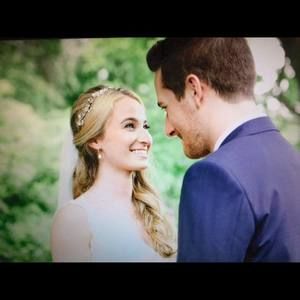 Meet your Posher, Hallie